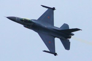 F16_03